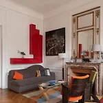 Spacious Nest With Terrace Near Batignolles