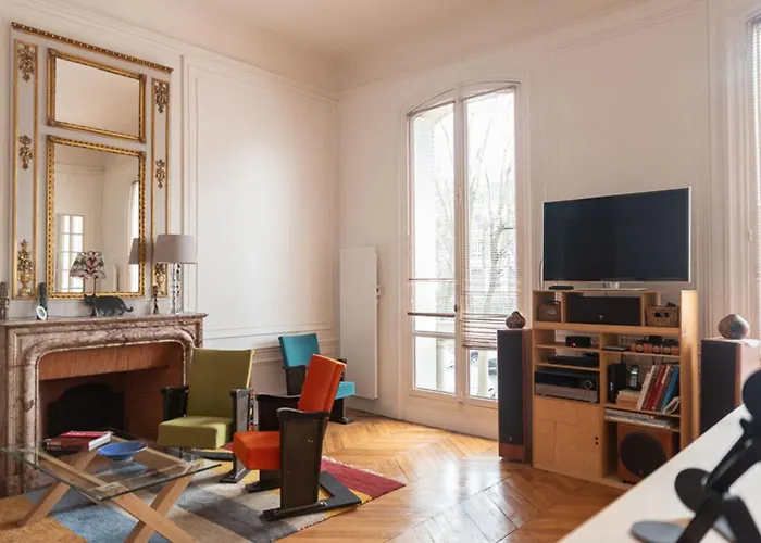 Spacious Nest With Terrace Near Batignolles