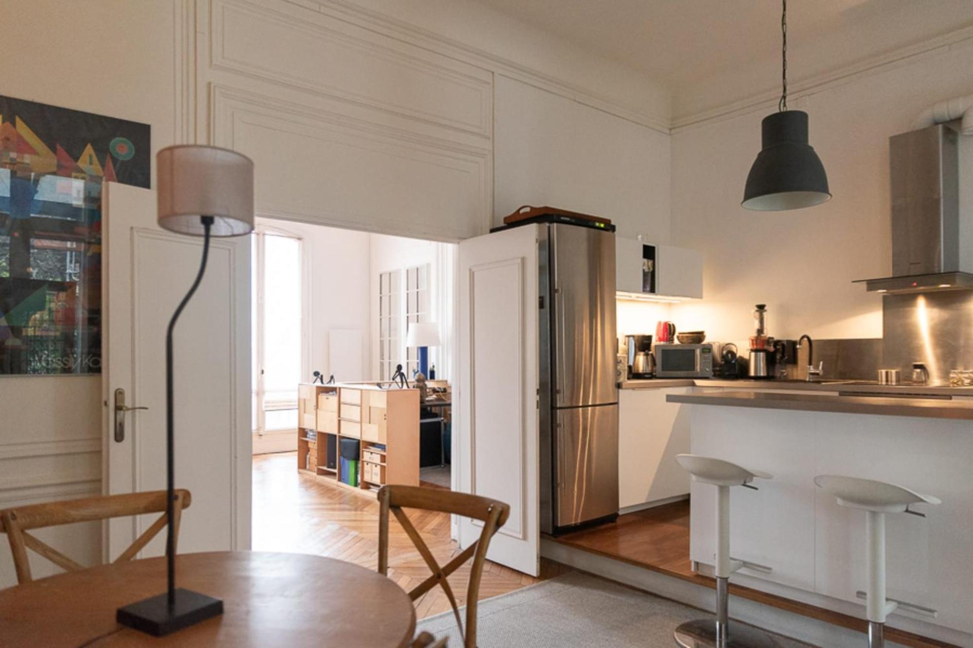 Spacious Nest With Terrace Near Batignolles *